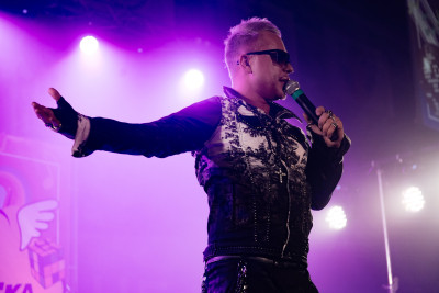 Золотые хиты 90-х и 2000-х