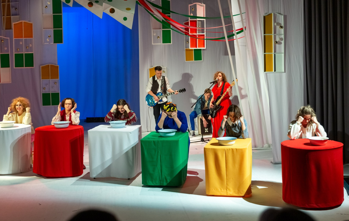 Фотография  для Новогодний серпантин. На том же месте, в тот же час...