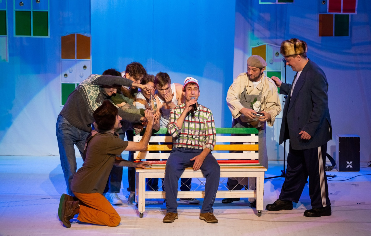 Фотография  для Новогодний серпантин. На том же месте, в тот же час...