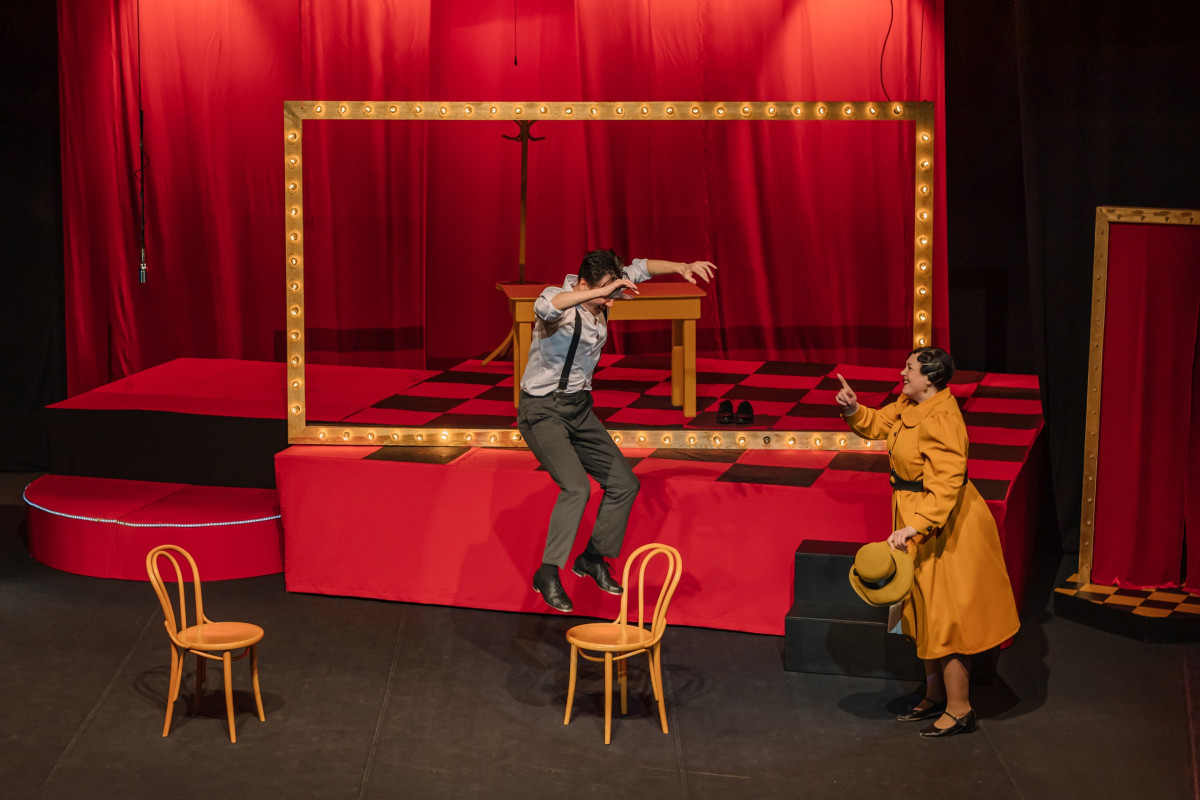 Фотография  для Новогодний серпантин. Настоящий детектив