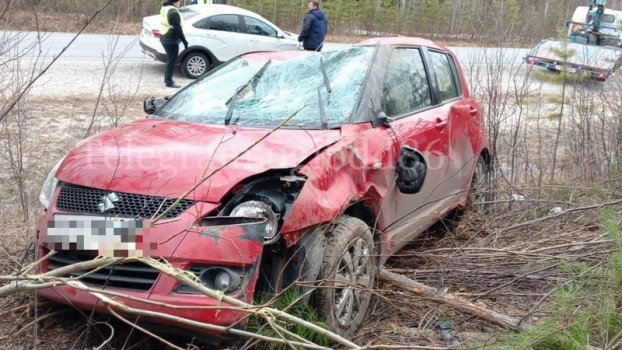 На загородной дороге в Югре произошло ДТП: пострадали 4 человека, в том числе и дети