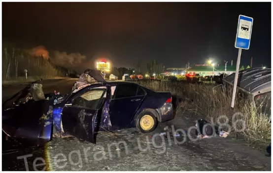 Пассажирский автобус слетел в кювет в Пыть-Яхе: есть пострадавшие