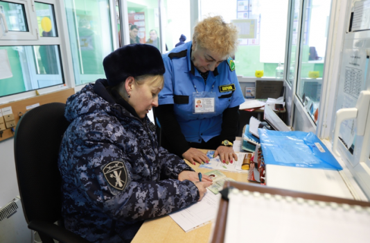 В Югре Росгвардия проверяет защиту избирательных участков перед президентскими выборами