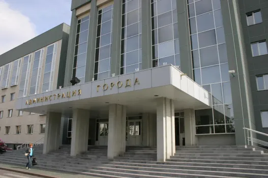 В Сургуте предлагают установить памятник чиновнику