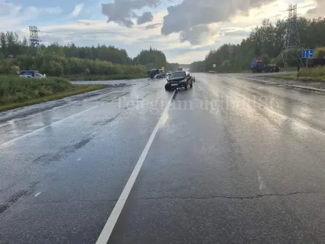 Югорчанка с двумя маленькими дочками попала в ДТП на трассе «Тюмень-Ханты-Мансийск»