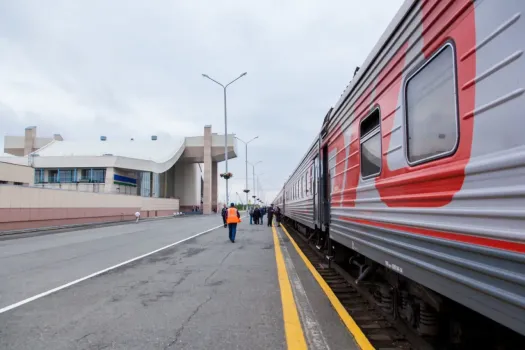 Власти Югры рассмотрят возможность увеличения состава электрички Нижневартовск-Сургут