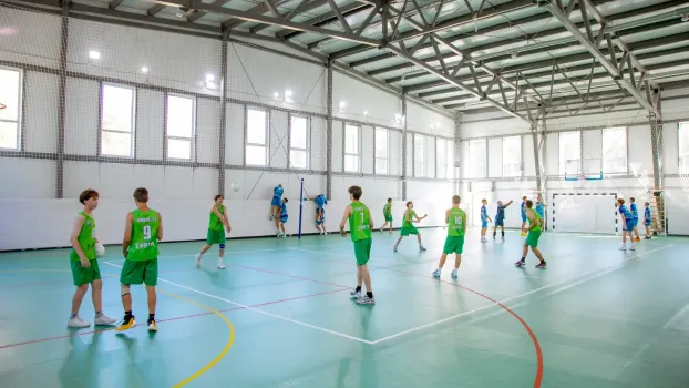 В микрорайоне Сургута открыли долгожданный спорткомплекс