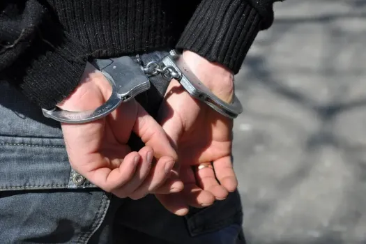 В ХМАО подросток вымогал деньги у школьницы и угрожал компроматом