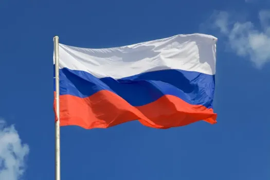 В ХМАО установили самый высокий флагшток с российским триколором