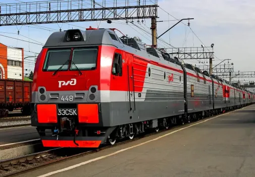 Поезда из Сургута в Екатеринбург и Москву пополнят новыми вагонами