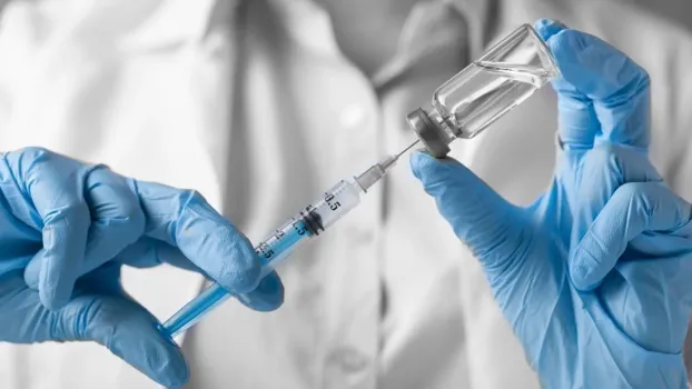 В Югре идет вакцинация от гриппа: что нужно знать и кому откажут в прививке