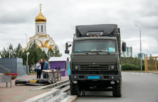 Сургут направил на Донбасс 27-ю партию гуманитарной помощи с высокотехнологичными дронами