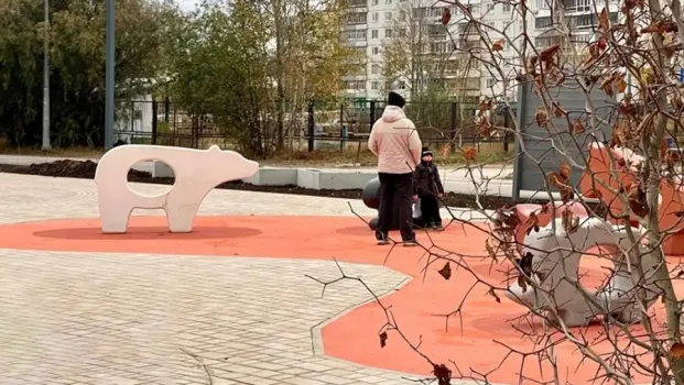 В Нижневартовске завершили основной этап благоустройства нового бульвара у Комсомольского озера