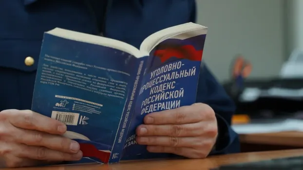 Экс-главу посёлка в Югре будут судить за стрельбу из-за отношений дочери