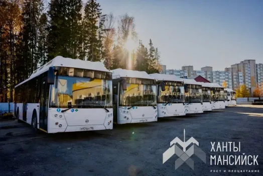 В Ханты-Мансийске на маршруты вышли более 30 новых автобусов большой вместимости
