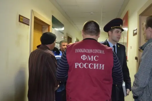 Аннулировали 2,4 тысячи разрешений на работу: в Югре усилили контроль за нелегальной миграцией