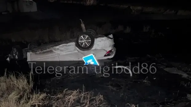 Два человека из Ставропольского края пострадали в аварии в Сургутском районе