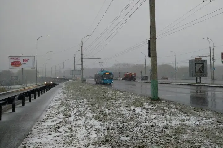 На Югру надвигаются мокрый снег и дождь: синоптики дали прогноз на выходные