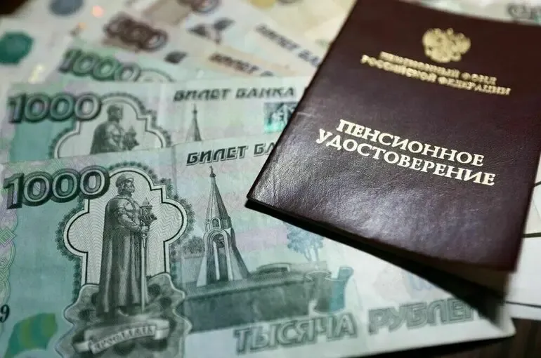 Кто в Югре получит ноябрьские выплаты досрочно: названы категории