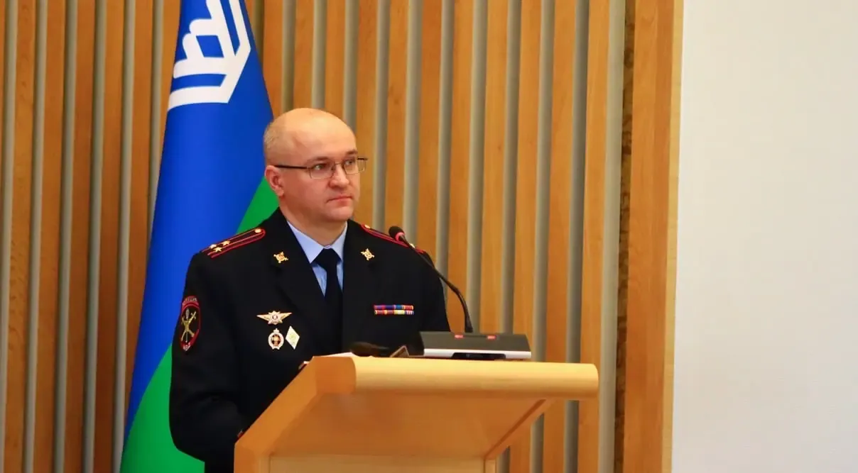Президент России присвоил звание генерал-майора главе УМВД Югры
