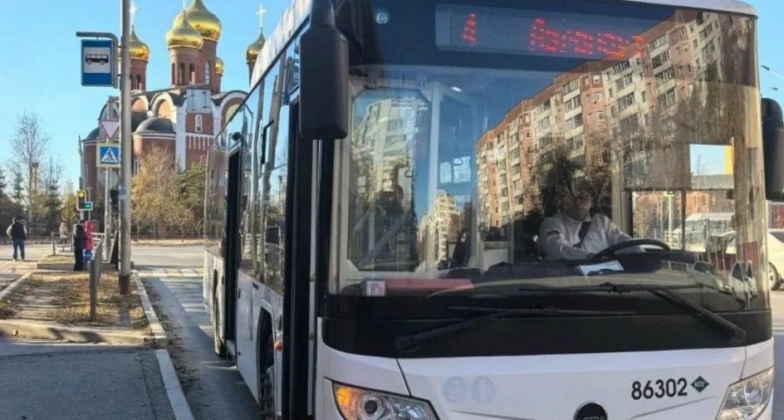 Пять маршрутов и 26 автобусов: как в Нижневартовске обновляют транспортную с
