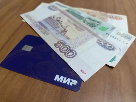 Рабочий из Югры получил 7 млн рублей из-за сбоя в программе и отказался возвращать деньги