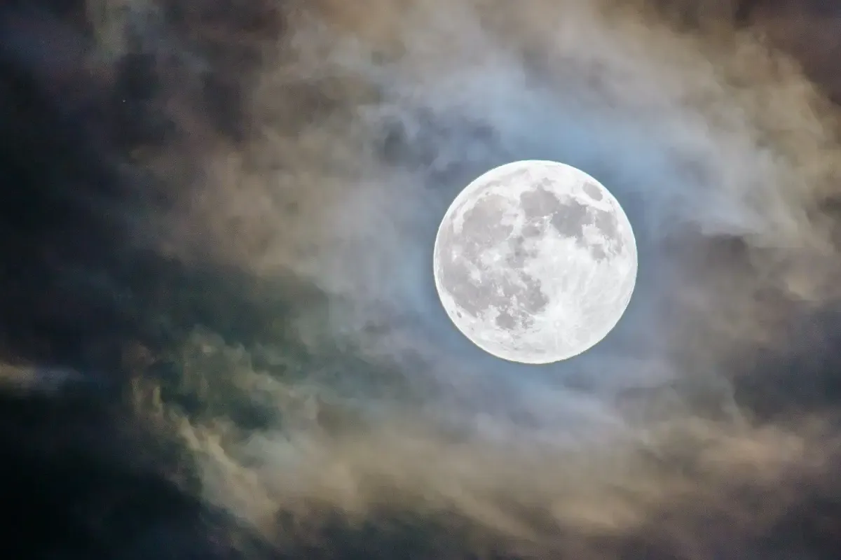 Суперлуние и Бобровая Луна: как Луна повлияет на людей 5 ноября