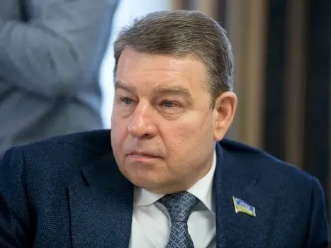 Влиятельного экс-депутата Югры исключили из «Единой России» из-за ВНЖ Италии