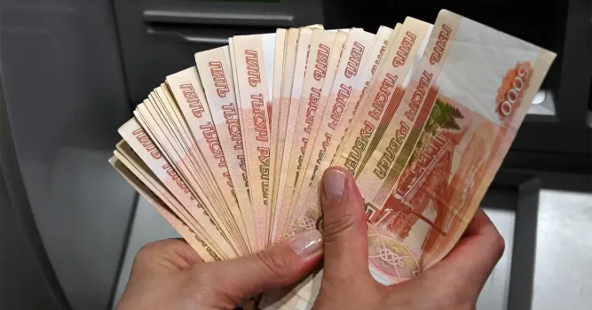 175 тысяч рублей в месяц: кто получает самую высокую зарплату в ХМАО