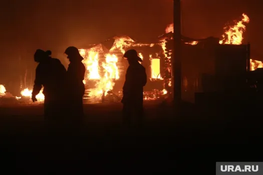 Глава Нижневартовска поручил помочь семье погибшего пожарного