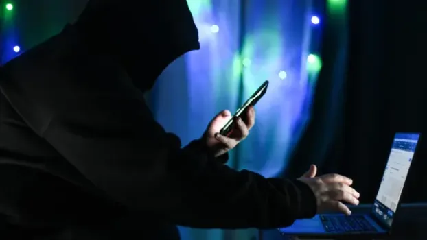 Теперь еще и косметика: жителей Югры предупредили о новой схеме мошенничества