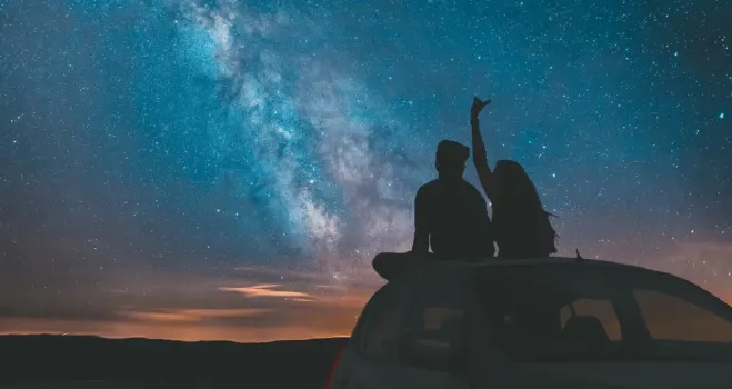 На пороге судьбоносных перемен: эти знаки Зодиака обретут личное счастье уже в ноябре — вот к кому спешит Любовь