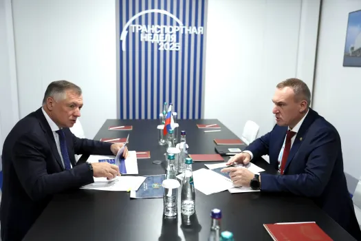 Кухарук обсудил с вице-премьером РФ обновление трассы и проект моста через Обь в Югре