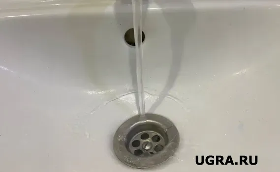 В Когалыме из-за ветра часть города осталась без горячей воды