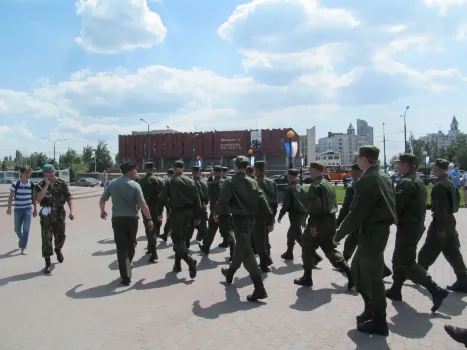 Рекордный размер выплат для контрактников, поездки за границу и предновогодний рост цен на яйца: главные новости ХМАО на утро 26 ноября