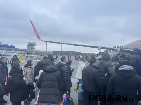 Авиарейс Нижневартовск — Тюмень задержали на 14 часов: в чем причина