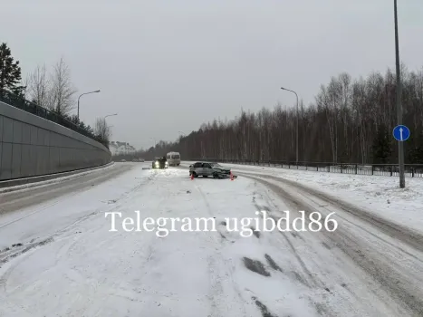 В Ханты-Мансийске 18-летний парень спровоцировал ДТП с двумя пострадавшими