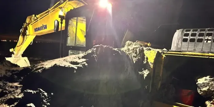 На месторождении в Сургутском районе погиб работник при обвале грунта