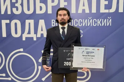 Школьник из Югры придумал, как защитить Арктику от аварий на трубопроводах