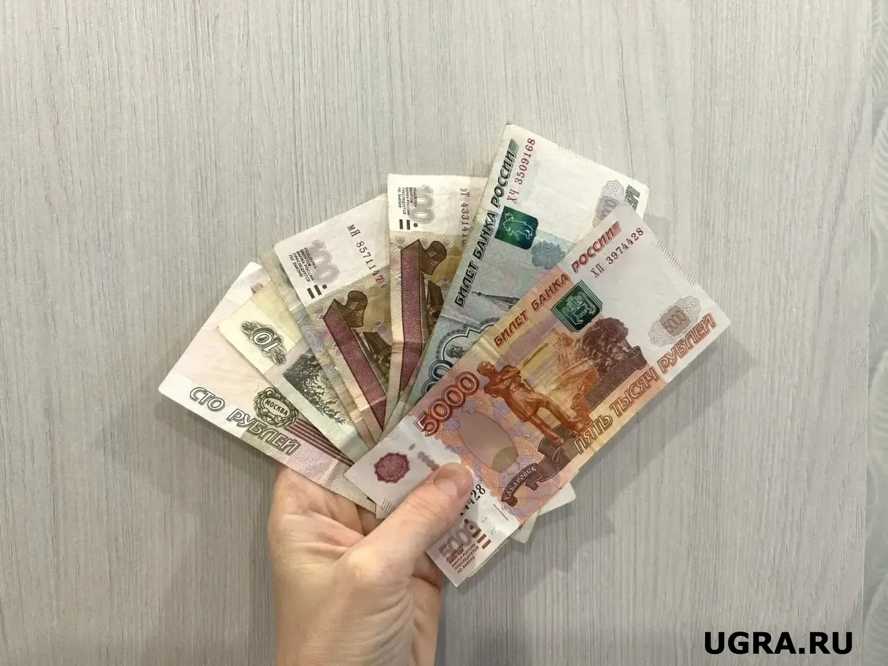 В Югре вахтовик отсудил почти миллион рублей за работу без договора