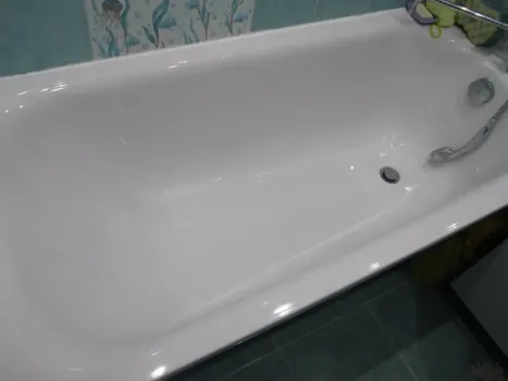 Ванна стала белее первого снега: 5 капель на губку — и ни желтизны, ни ржавчины — сверкает даже в темноте