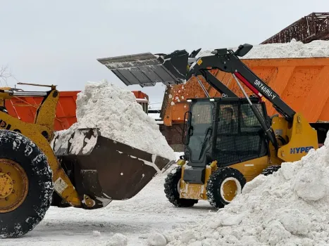 В Сургуте планируют уточнить правила уборки снега во дворах