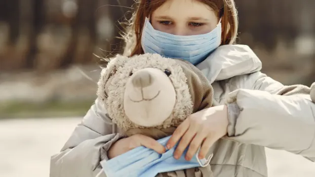 Более 50 школ и 400 классов переведены на дистанционное обучение в Югре из-за роста заболеваемости ОРВИ и гриппом