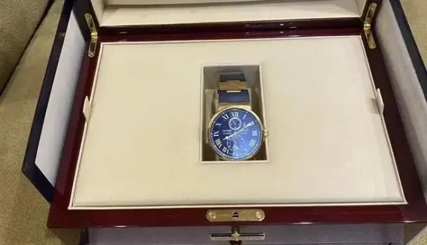 В Югре продают лимитированные уникальные часы за 2,6 миллиона: есть ли спрос