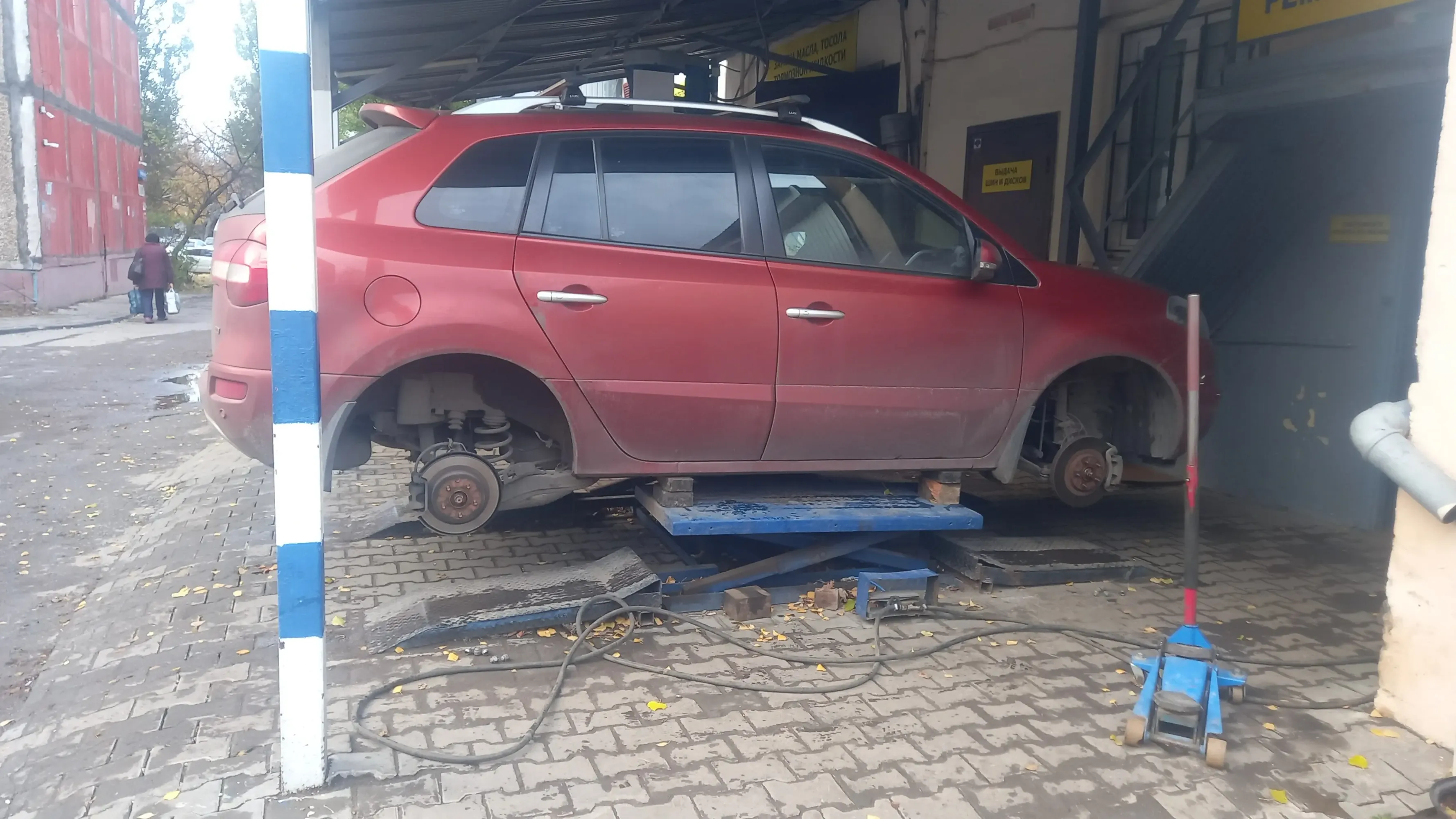 В ХМАО резко выросло число обращений в автосервисы: какие услуги пользуются спросом