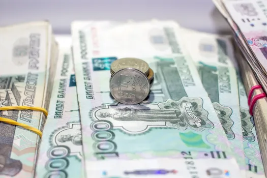 Югорчанин добился перерасчета пенсии за трудоустройство за границей