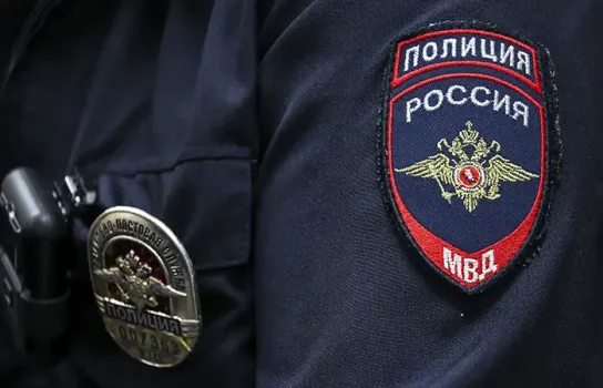 Жительница Нижневартовска украла у соседа кроссовки за 12 тысяч рублей