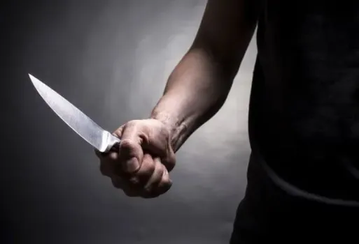В Сургуте парень зарезал мужчину прямо во дворе