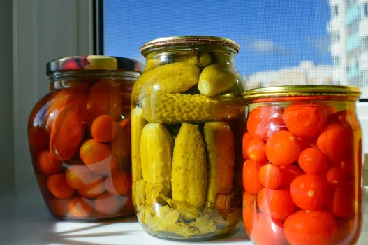 Соленые огурчики на зиму: ароматные и хрустящие как будто с грядки — пошаговый рецепт