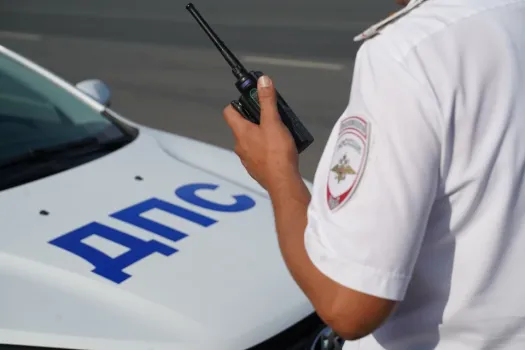 В Югре полиция задержала свадебный кортеж за нарушение ПДД